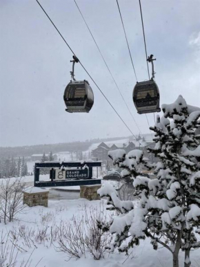 Grand Colorado on Peak 8 Suite - Ski-in/out